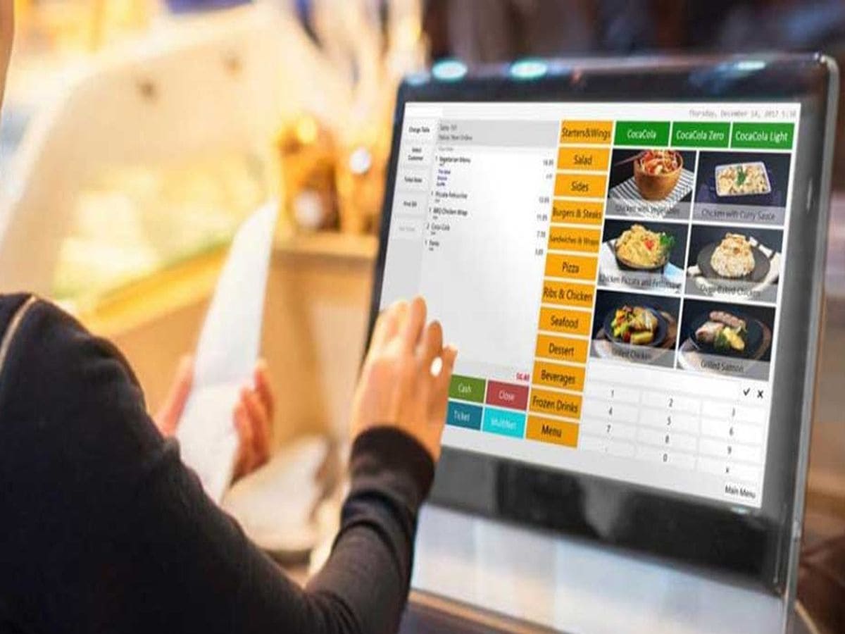 معرفی 7 ترند تکنولوژی رستوران در سال 2022 | اسمارت ایکس smartx